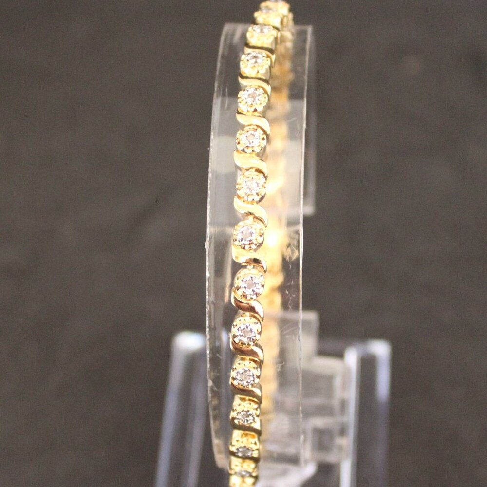 0.32ct 18 KGP Designer Diamond Bracelet
